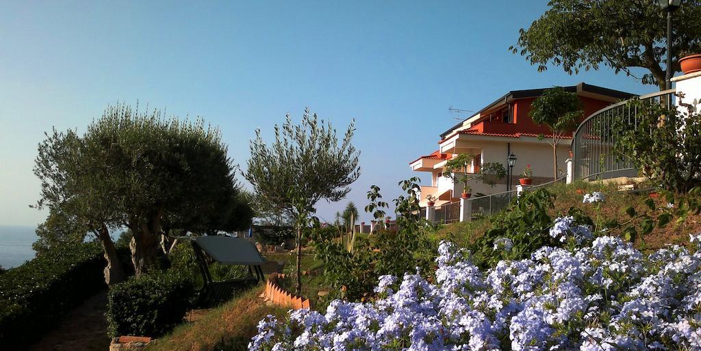 Villa Del Conte Tropea Exterior foto