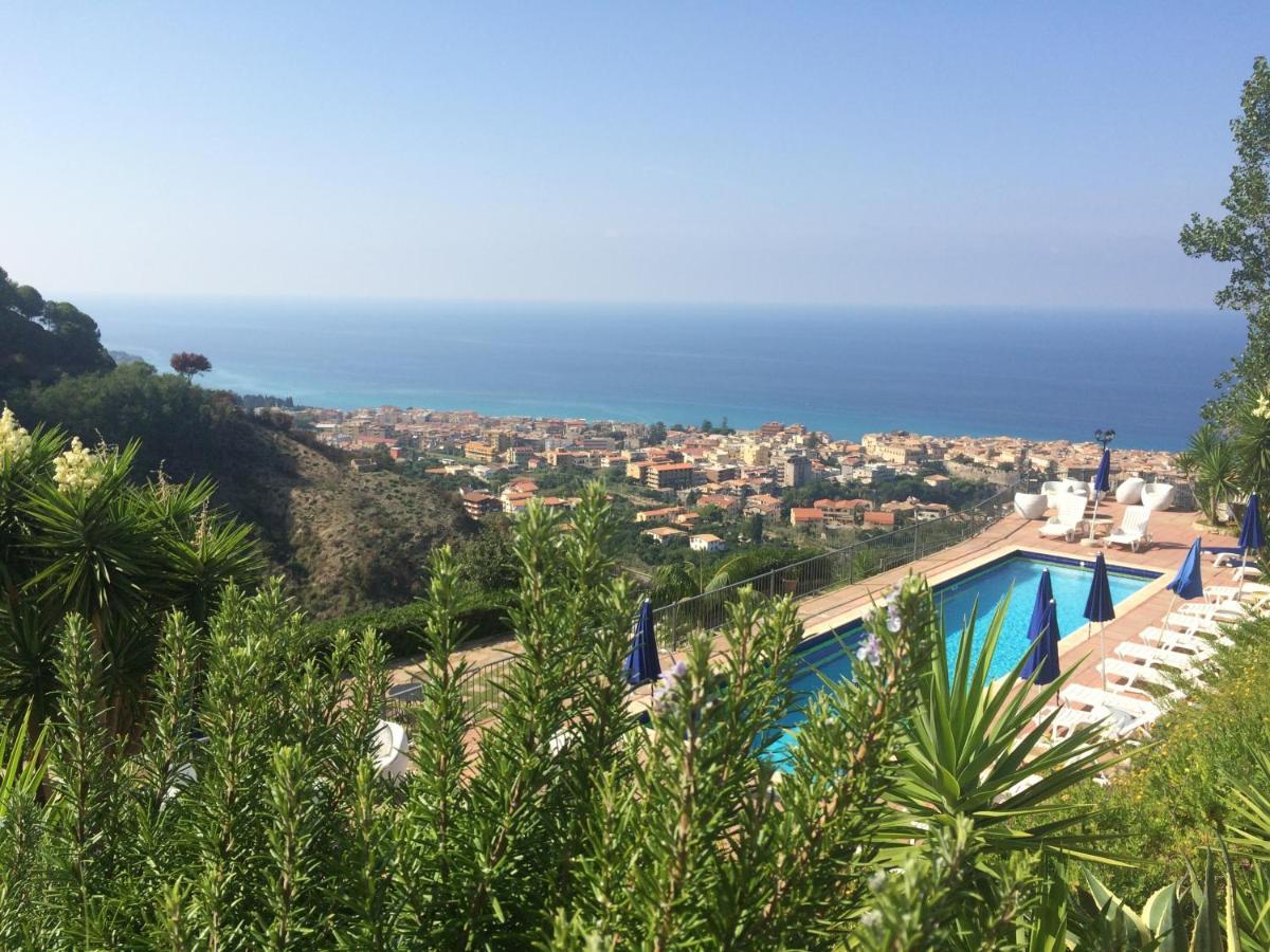 Villa Del Conte Tropea Exterior foto